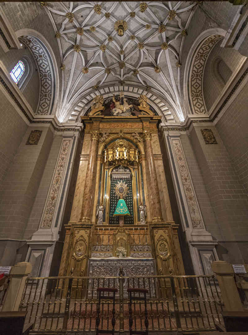 Huesca - Barbastro 32 - catedral de Santa María de la Asunción - capilla del Pilar.jpg